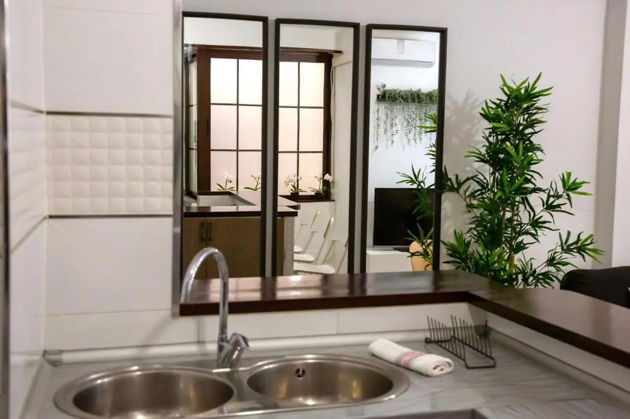 Holidays2Malaga Lagunillas 3 Bedrooms Downtown Local Area 500Mb Free Wifi 0*,  İspanya