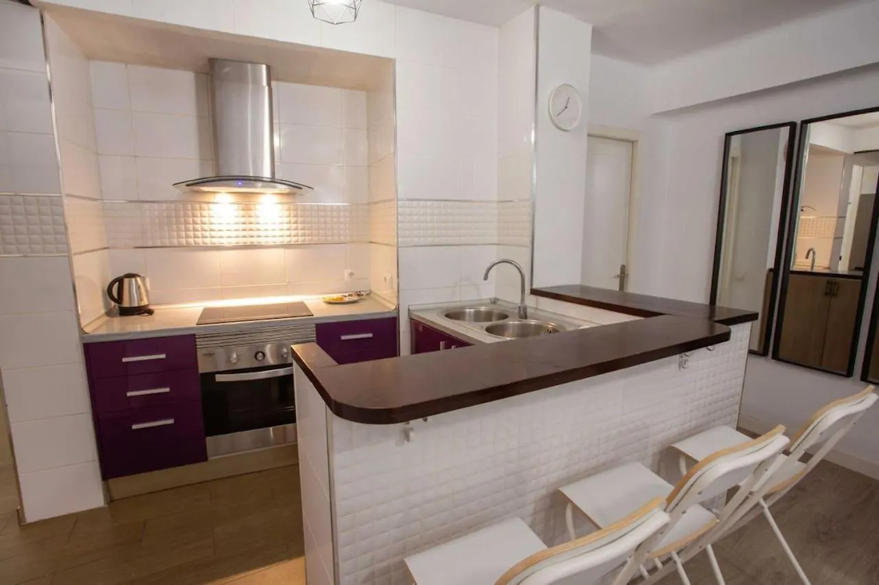 Holidays2Malaga Lagunillas 3 Bedrooms Downtown Local Area 500Mb Free Wifi Apartment Malaga