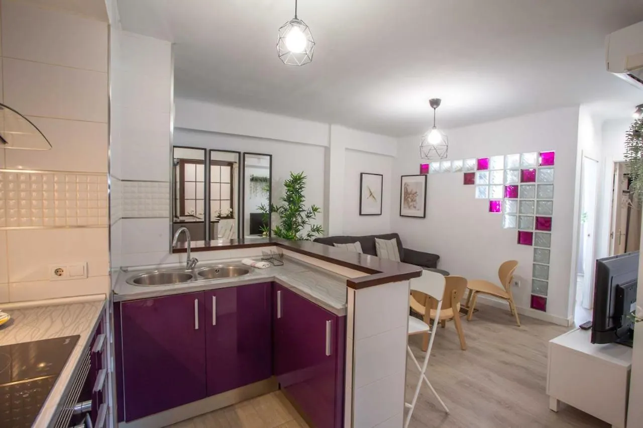 Holidays2Malaga Lagunillas 3 Bedrooms Downtown Local Area 500Mb Free Wifi
