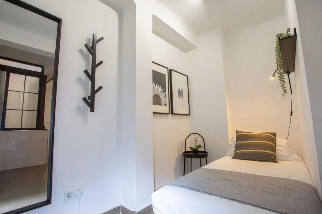Holidays2Malaga Lagunillas 3 Bedrooms Downtown Local Area 500Mb Free Wifi 0*, Malaga Spain