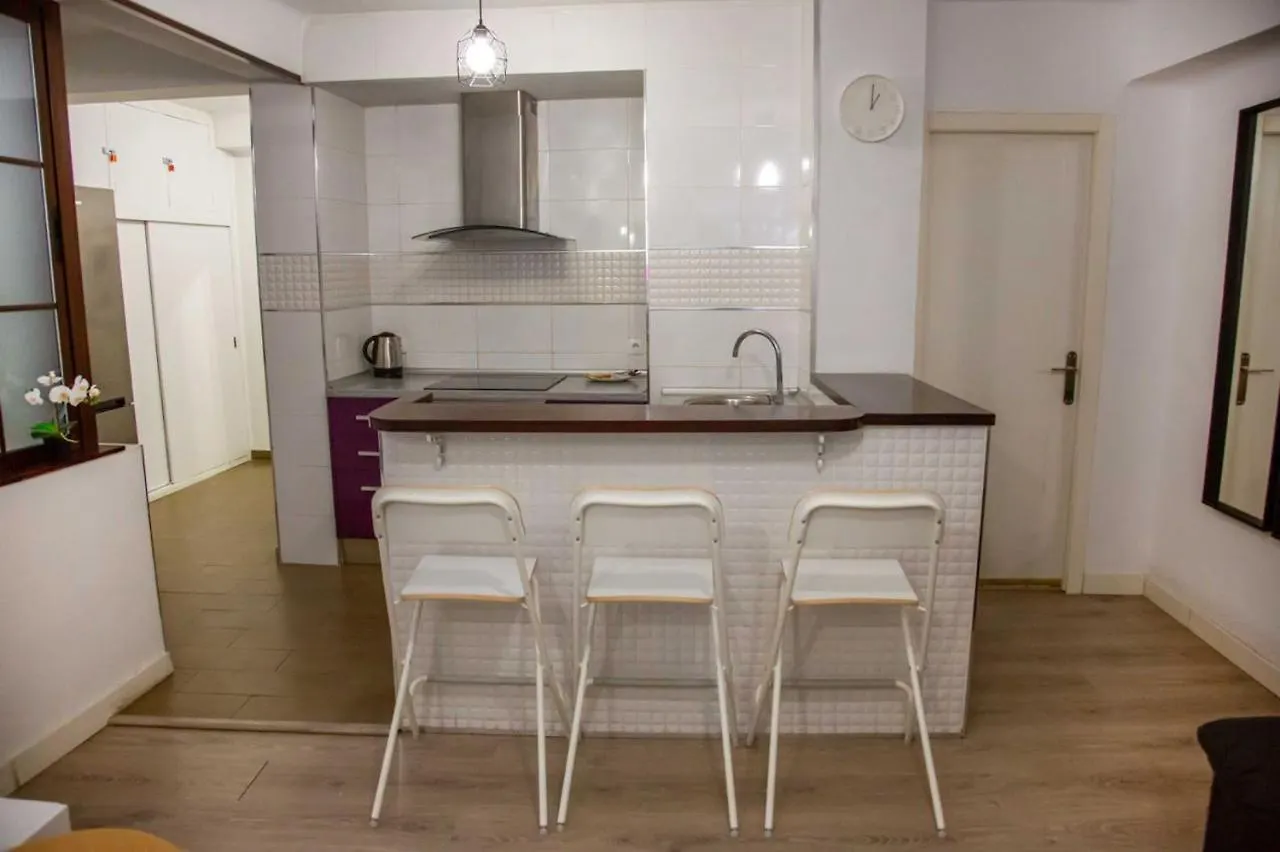 Apartment Holidays2Malaga Lagunillas 3 Bedrooms Downtown Local Area 500Mb Free Wifi