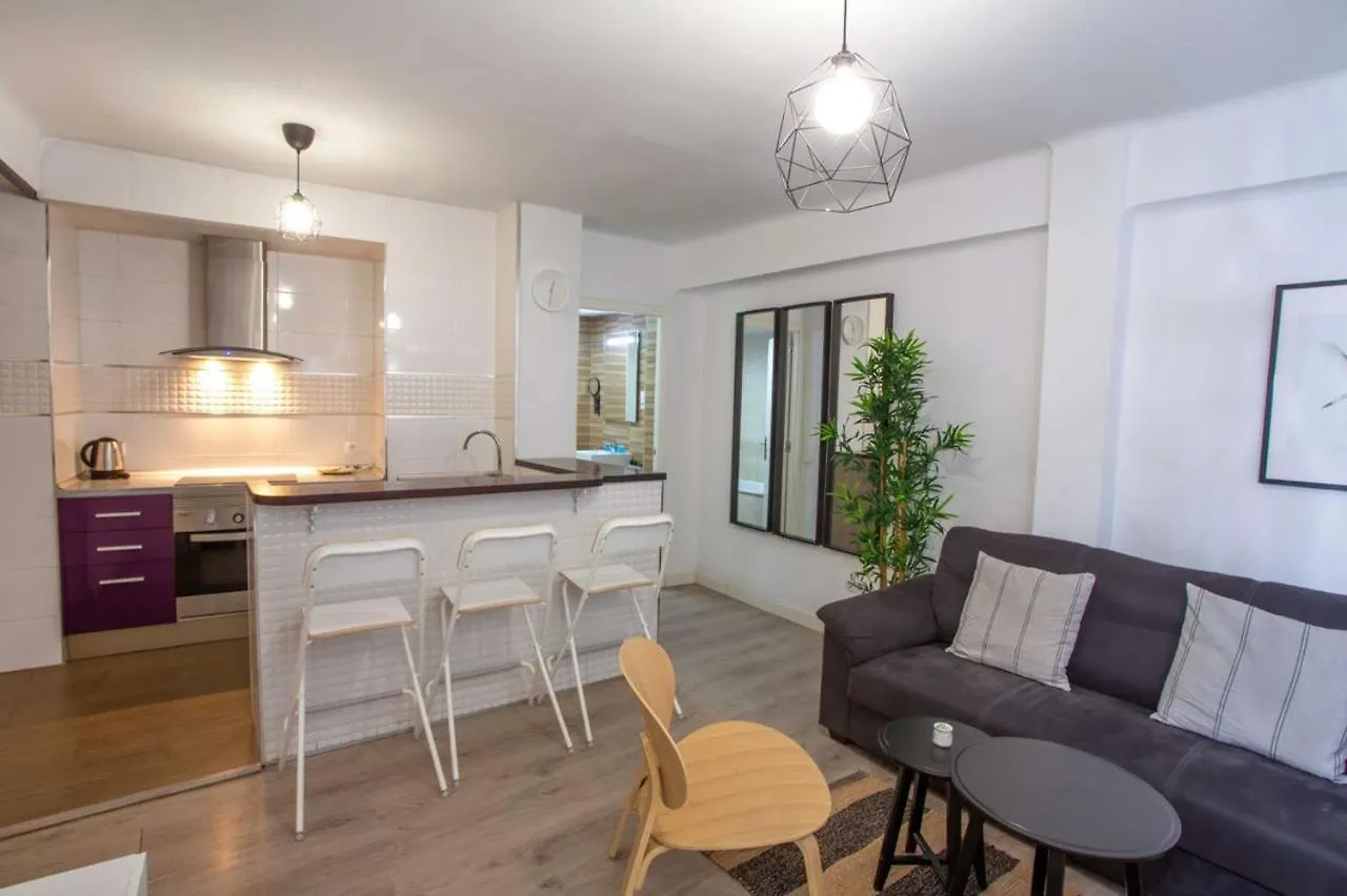 Holidays2Malaga Lagunillas 3 Bedrooms Downtown Local Area 500Mb Free Wifi